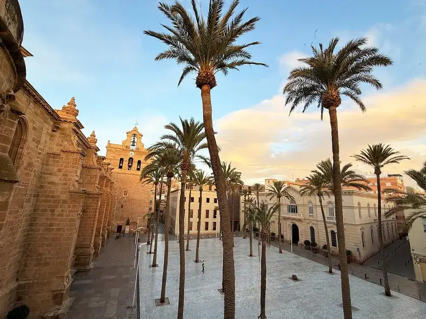 Almería – färjehamn och destinationsguide