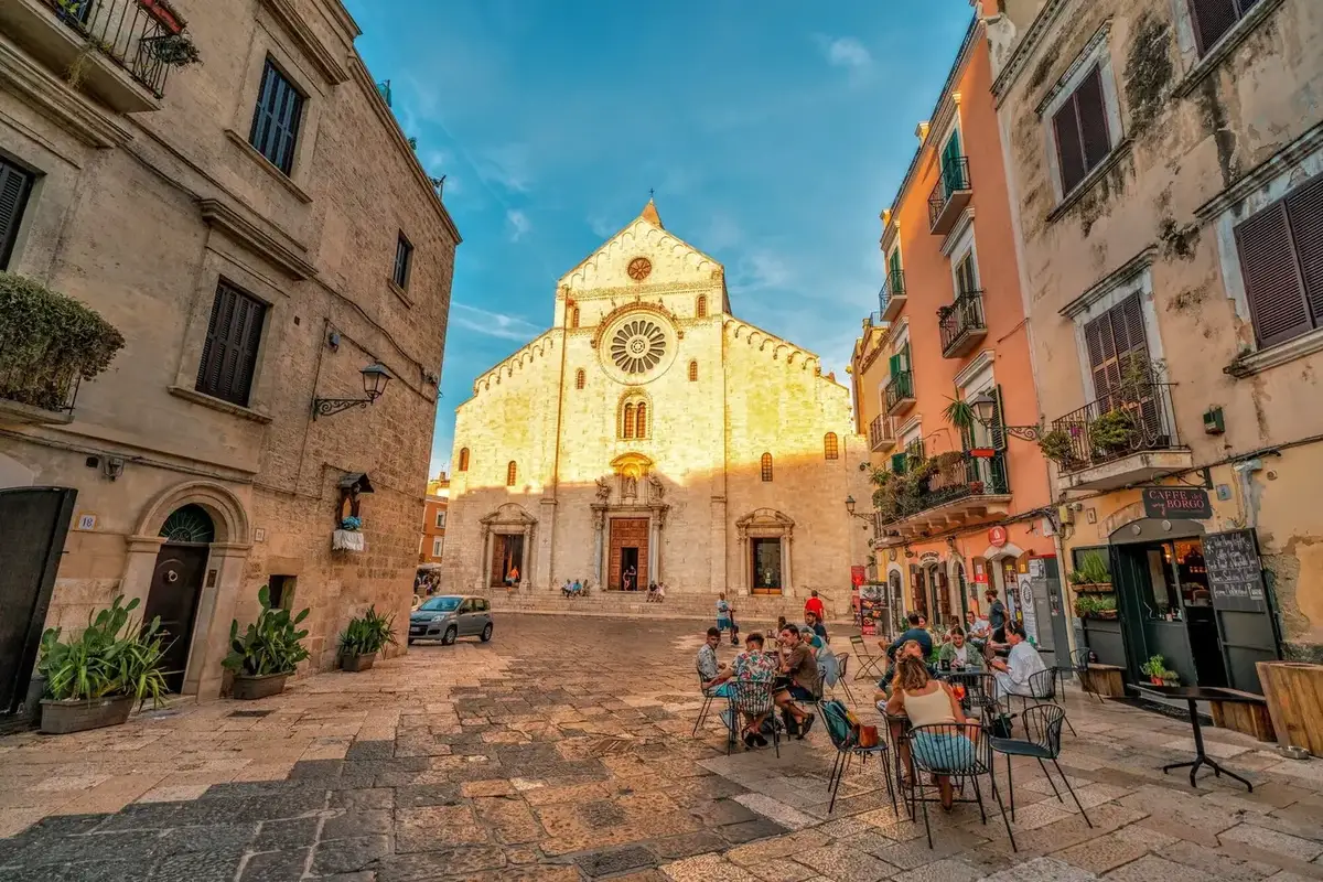 Bari – färjehamn och destinationsguide