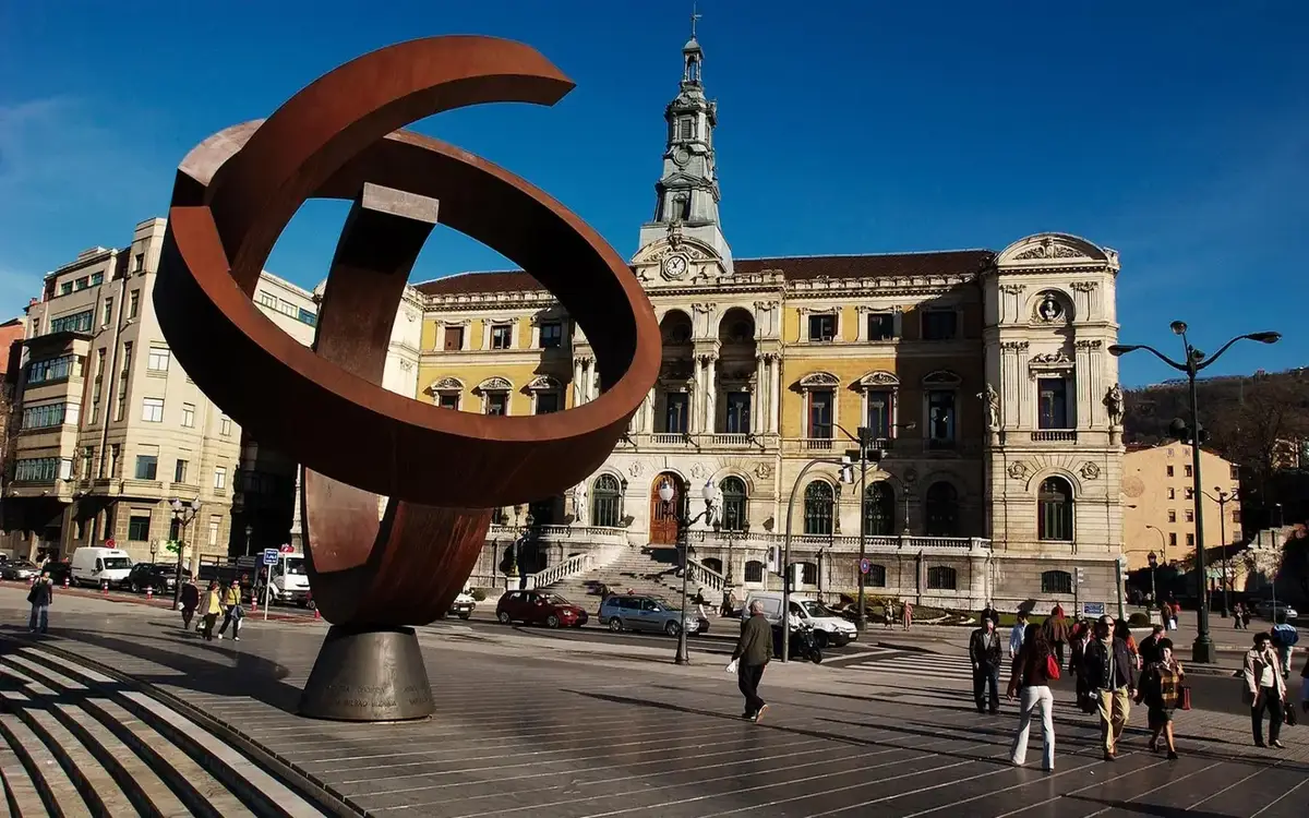 Bilbao – färjehamn och destinationsguide