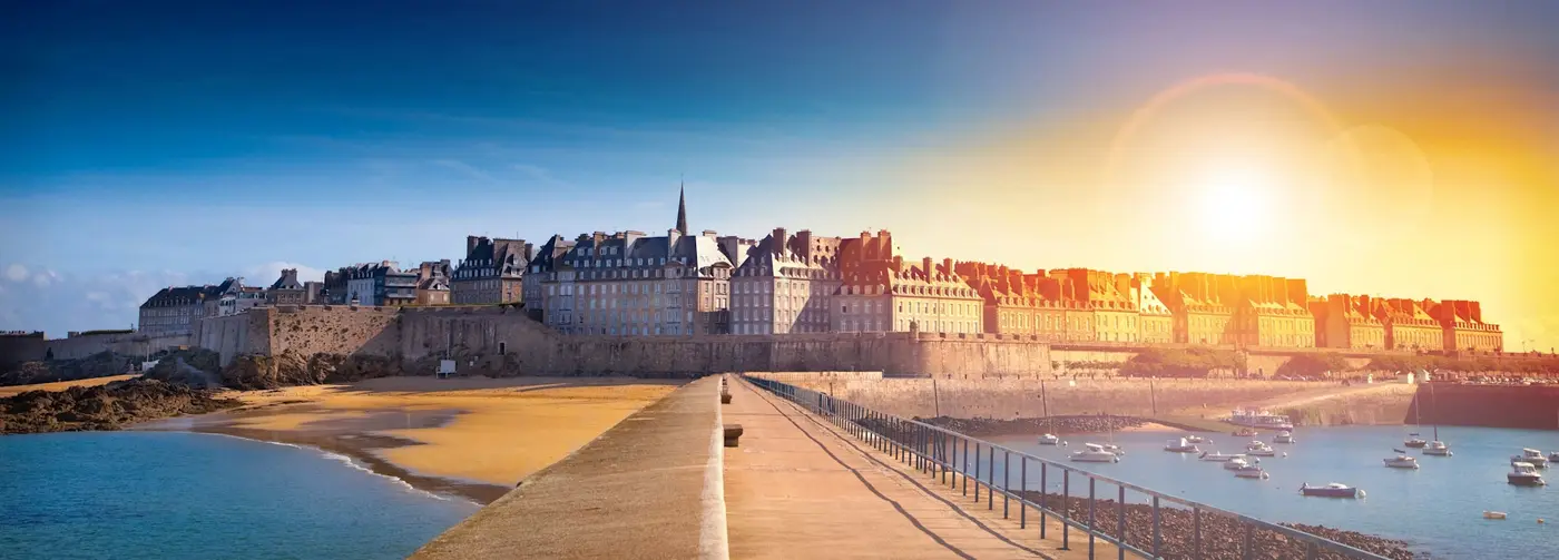 St Malo – färjehamn och destinationsguide