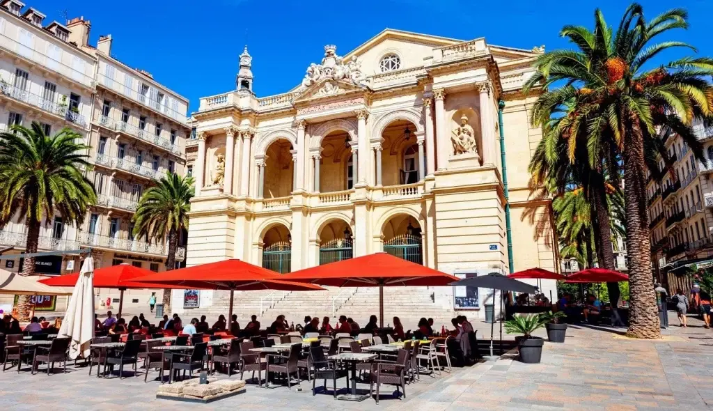 Toulon – färjehamn och destinationsguide