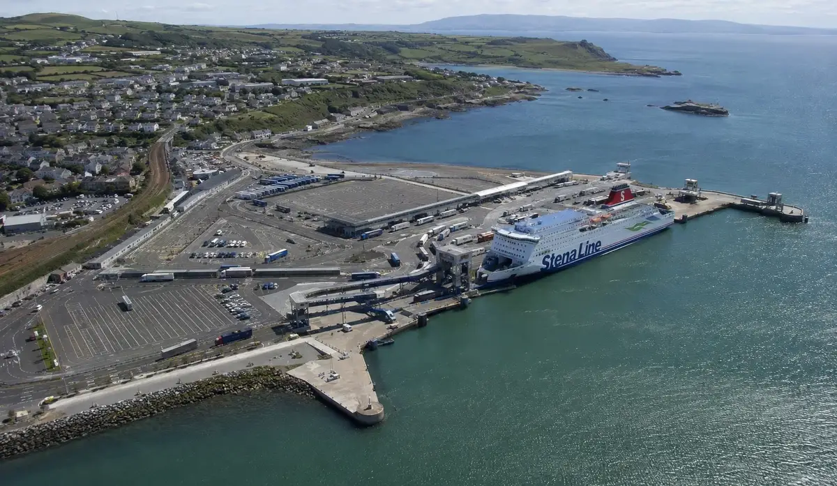 Färjeresa och hamninformation för Holyhead–Dublin