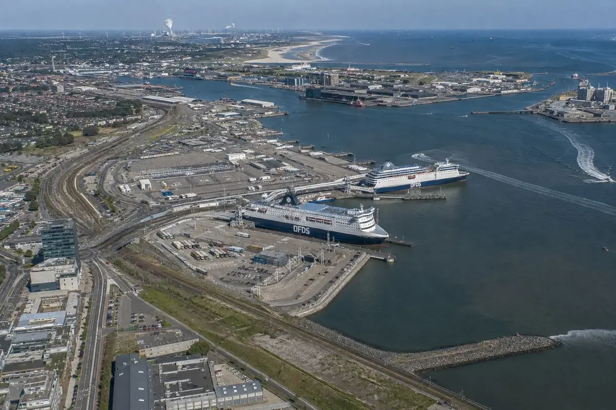 Färjeresa och hamninformation för Newcastle–IJmuiden