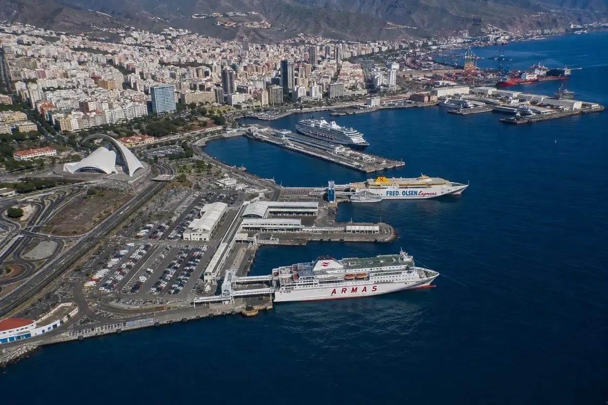 Färjeresa och hamninformation för Huelva–Santa Cruz de Tenerife