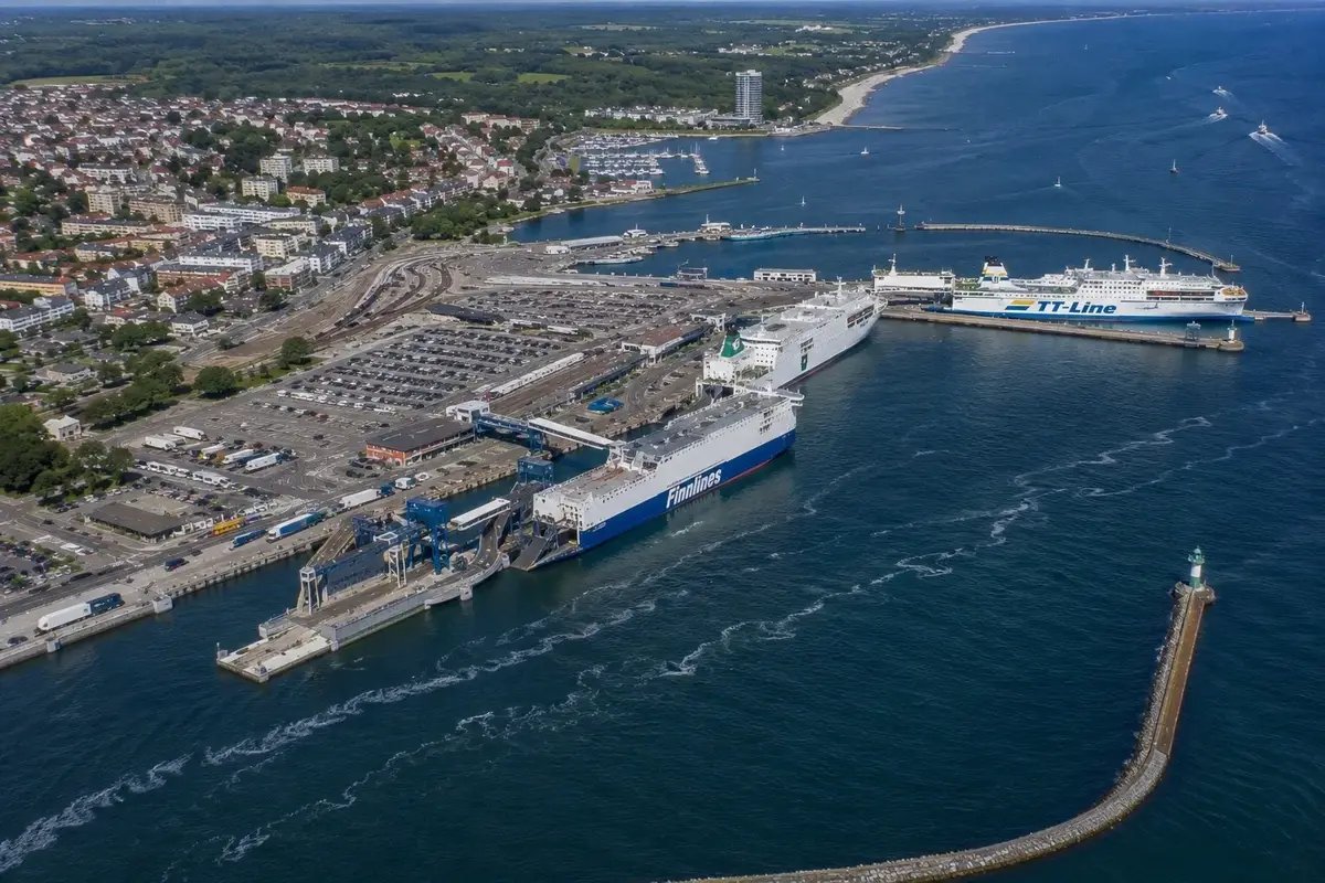 Färjeresa och hamninformation för Travemünde–Malmö