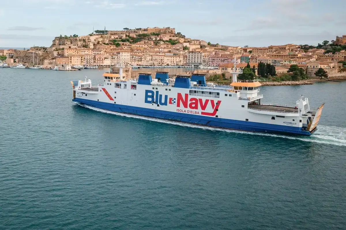Färjeresa och hamninformation för Piombino–Portoferraio
