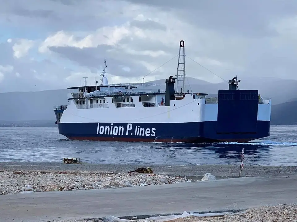 Färjeresa och hamninformation för Vasiliki, Lefkada–Frikes, Ithaca